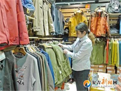 戶外用品銷售升溫，戶外經濟迎來新機遇